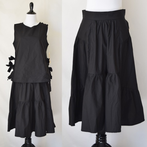 4our Dremears Dresses & Skirts - NWT 4our Dreamers Black Midi Skirt